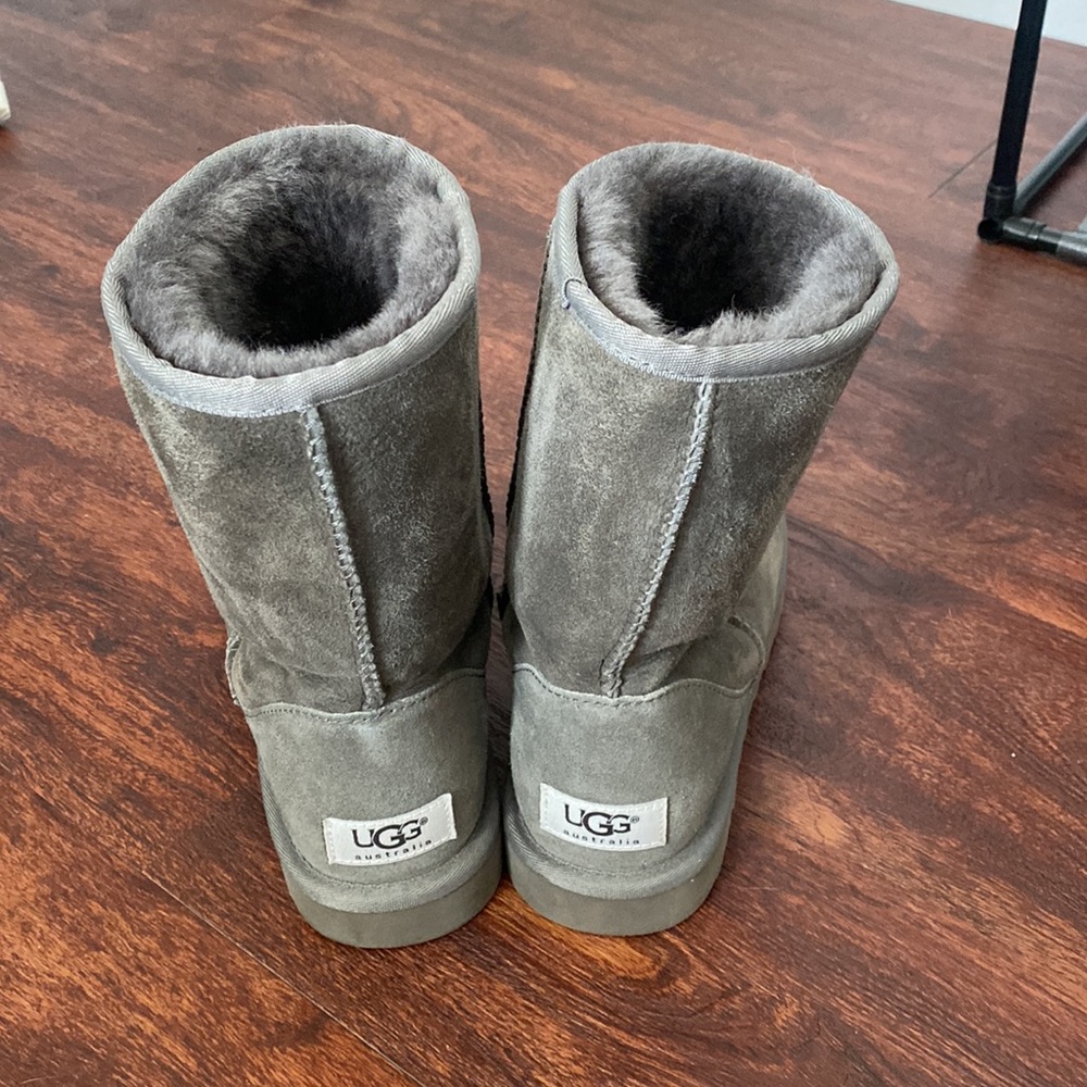 UGG Boots Grey Size 7 GUC - Picture 3 of 8